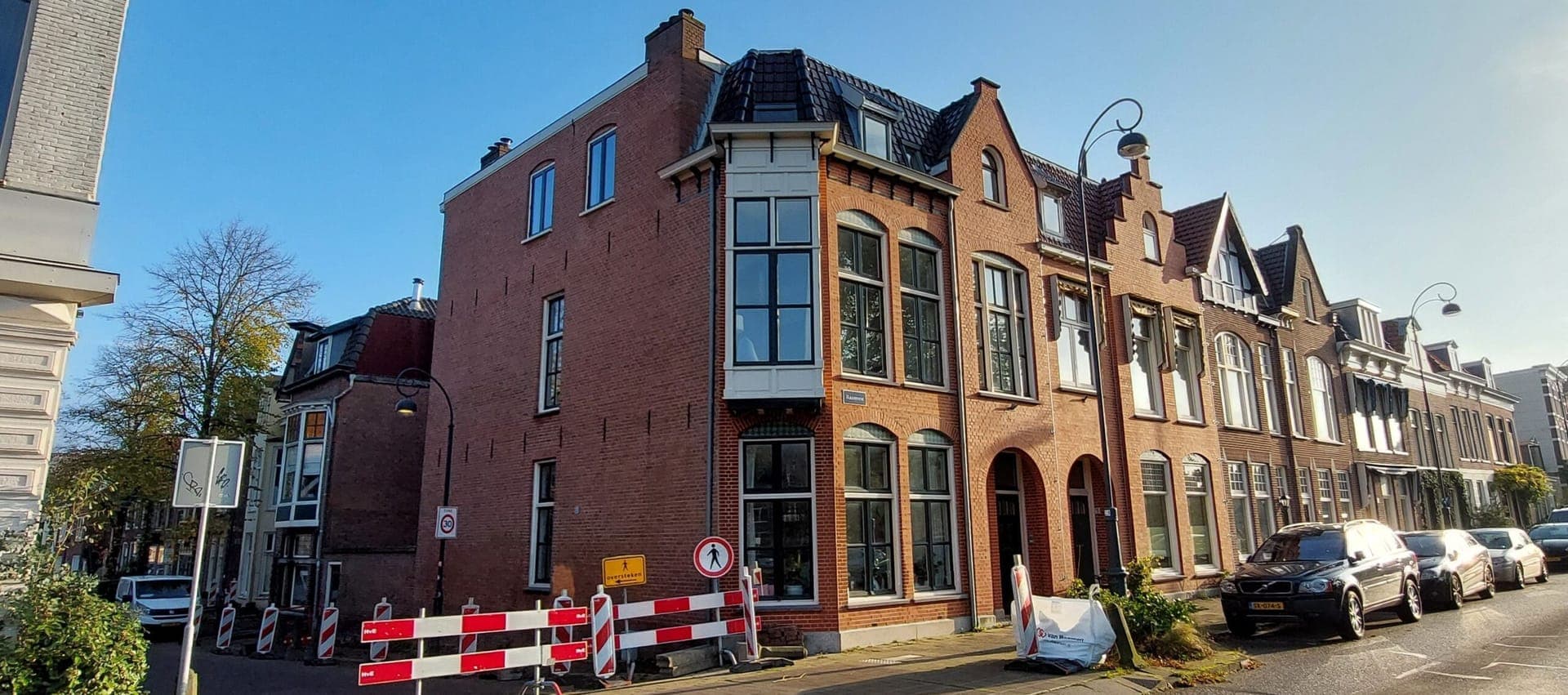 Meergezins Hoekwoning Haarlem